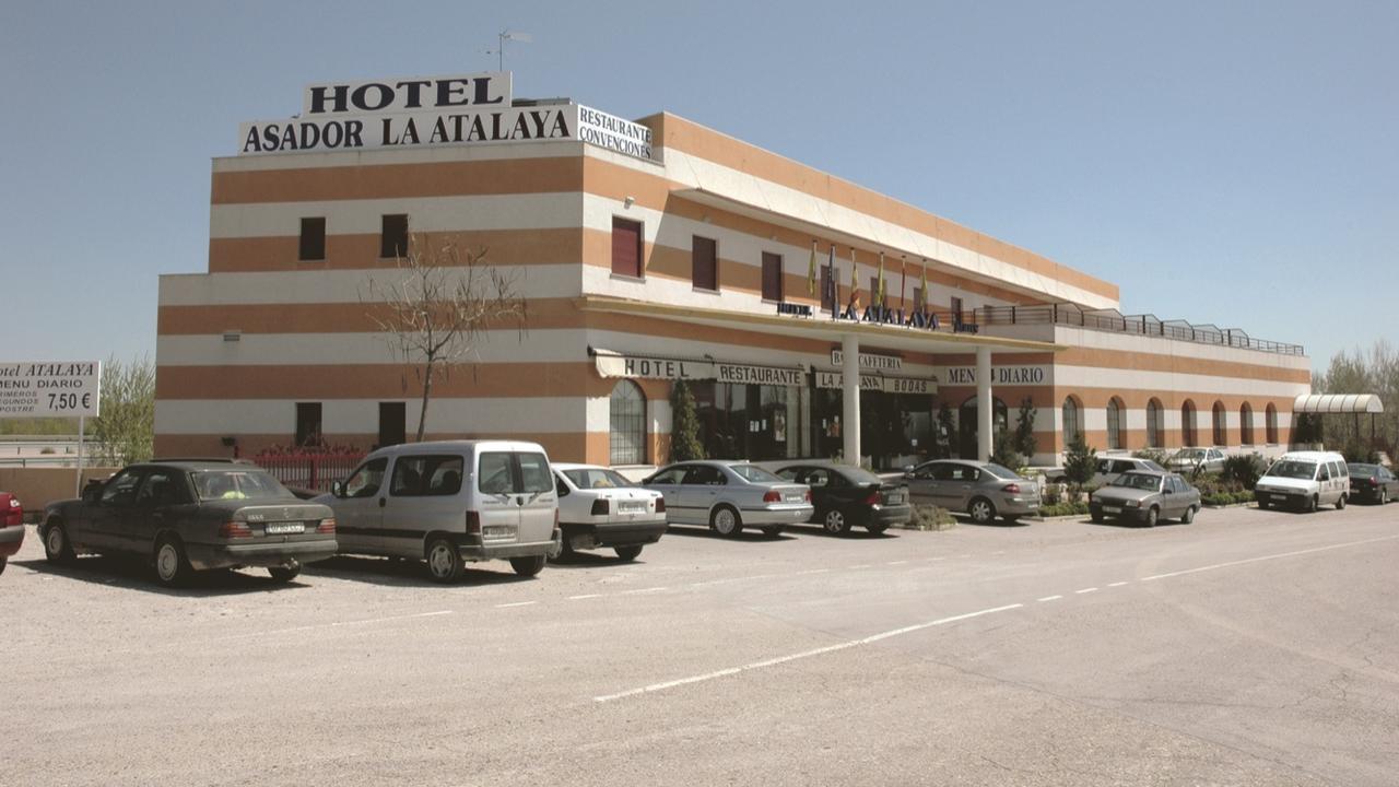 Hotel La Atalaya Fuentiduena de Tajo Exterior photo